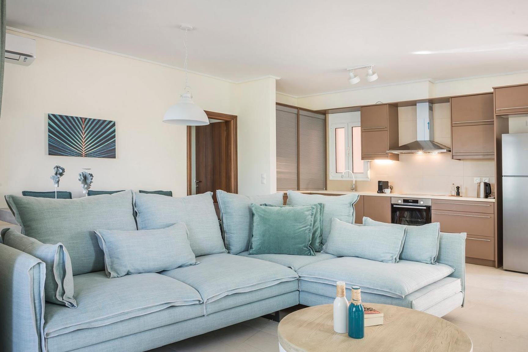 Meliti Waterfront Suites Karavomylos Extérieur photo