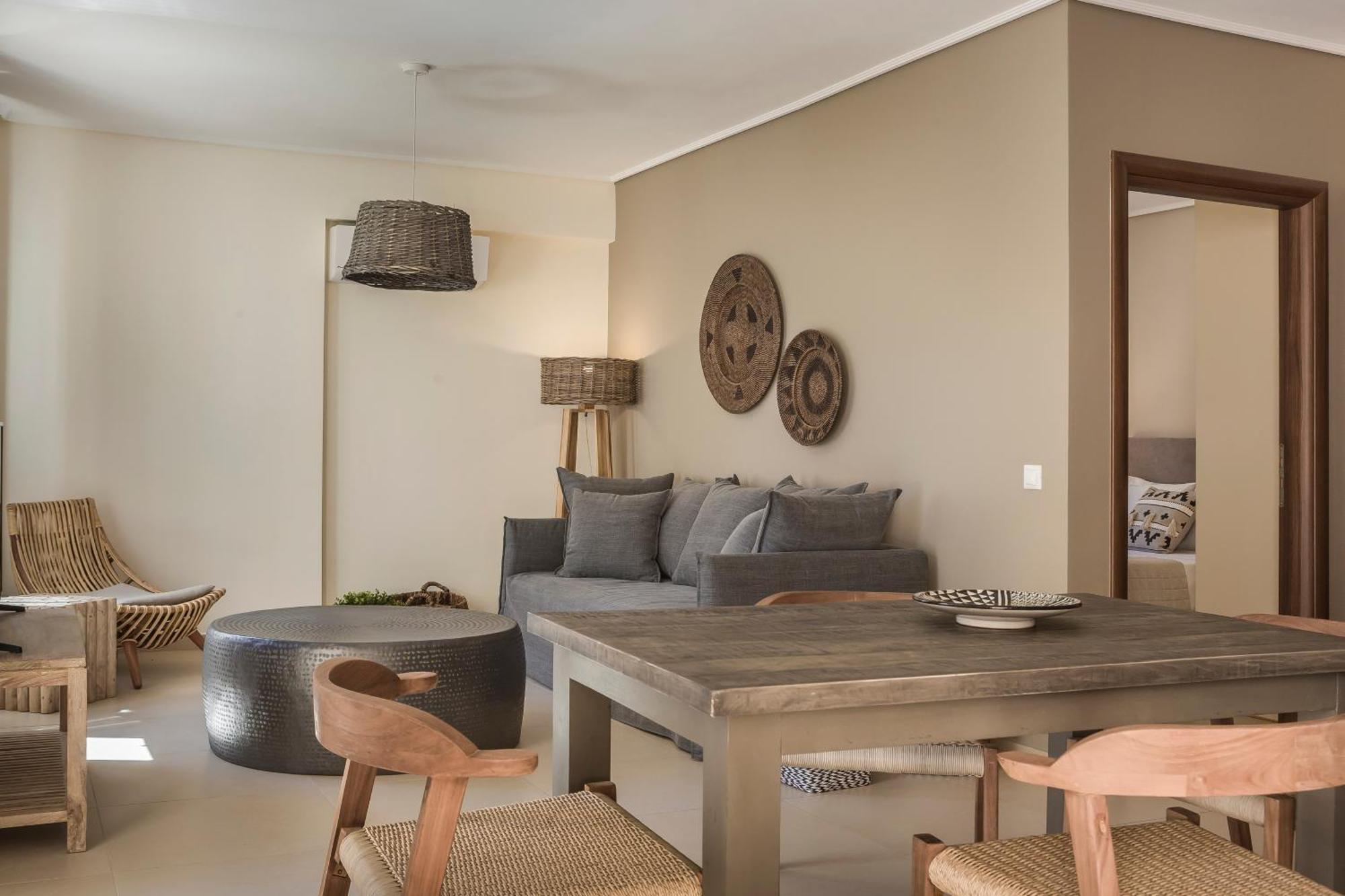 Meliti Waterfront Suites Karavomylos Extérieur photo