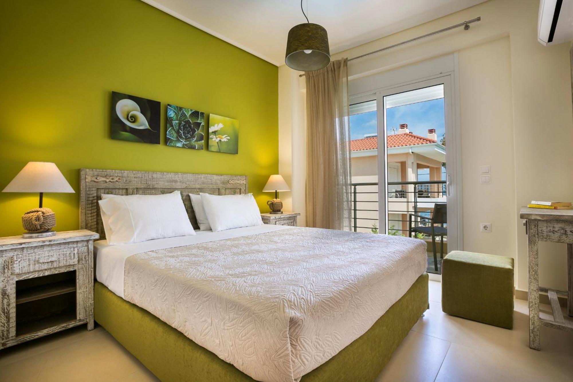 Meliti Waterfront Suites Karavomylos Extérieur photo